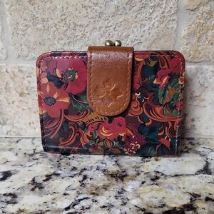Patricia Nash Rustic Nature Iberia Wallet